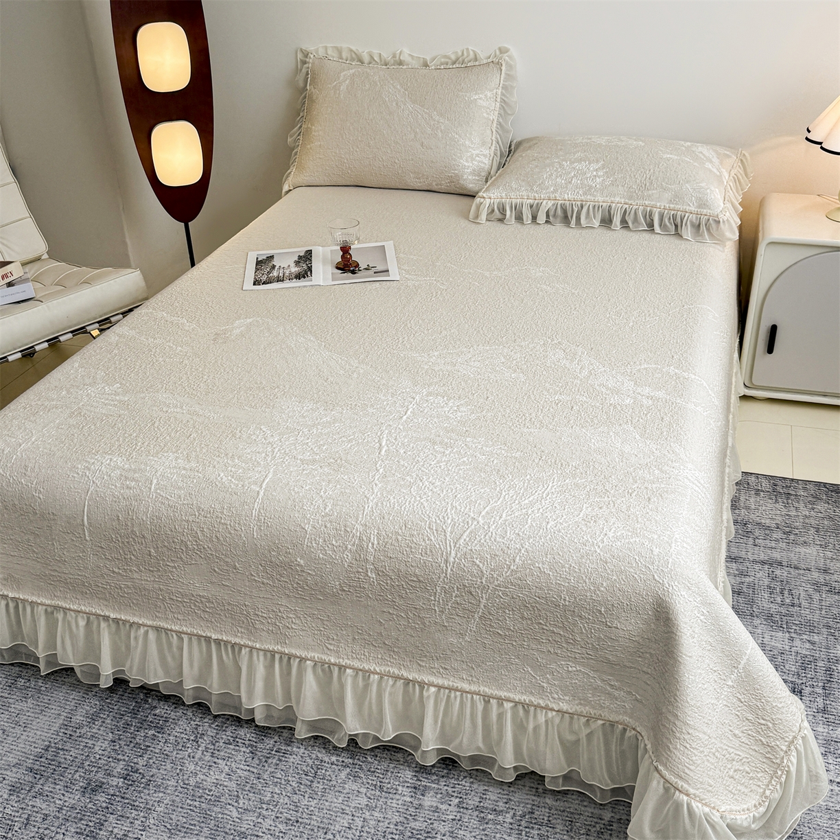 91家纺网 家纺一手货源 找家纺 慕木家纺 2026新款A类三明治复合乙纶提花冰豆豆花边床盖款床裙水墨丹青系列（提供买家秀） 水墨丹青-卡其