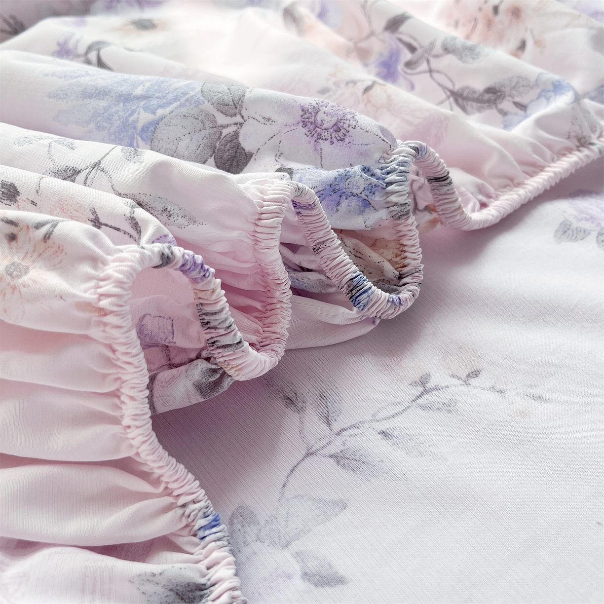 91家纺网 家纺一手货源 找家纺 慕木家纺 2026新款A类纯色印花慕丝棉床笠系列（抽空压缩可供跨境）（提供买家秀） 莫兰迪