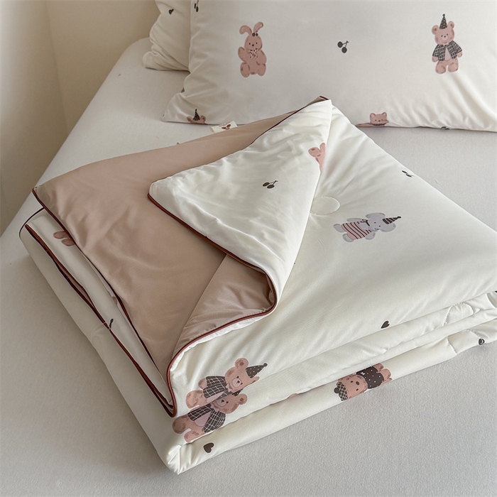 91家纺网 家纺一手货源 找家纺 暖生活 2026新款A类冰皮氨纶凉感夏被 被子被芯 咖熊