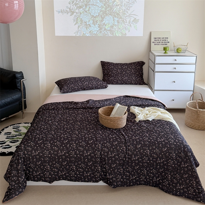 91家纺网 家纺一手货源 找家纺 暖生活 2026新款A类冰皮氨纶凉感夏被 被子被芯 暮粉樱花