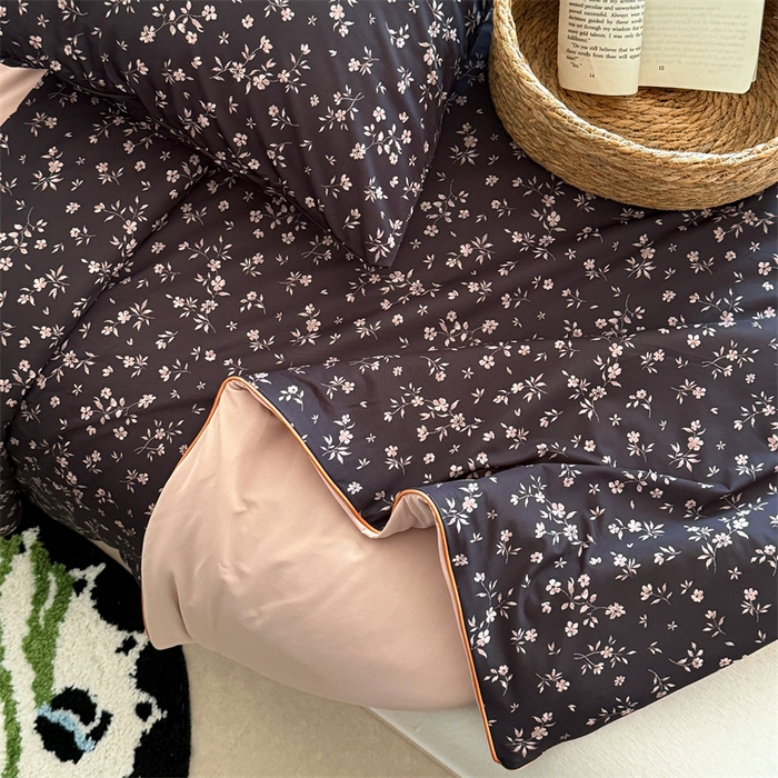 91家纺网 家纺一手货源 找家纺 暖生活 2026新款A类冰皮氨纶凉感夏被 被子被芯 暮粉樱花