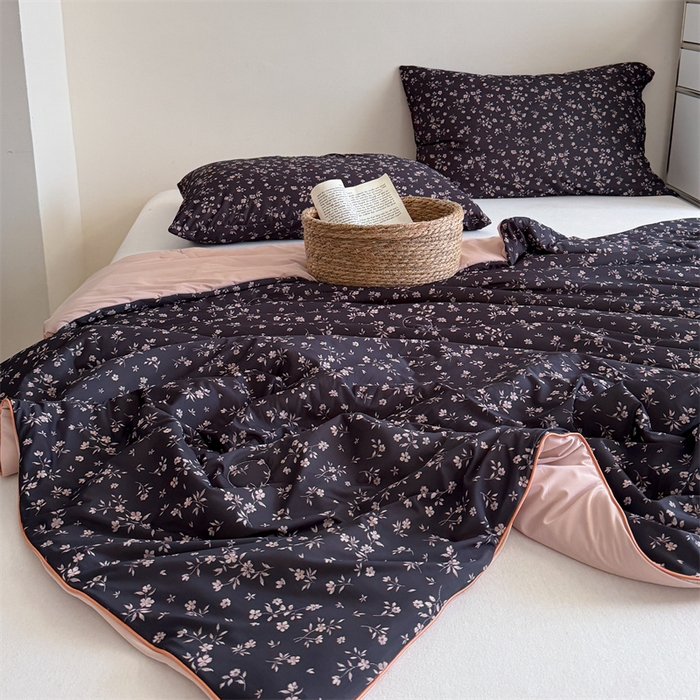 91家纺网 家纺一手货源 找家纺 暖生活 2026新款A类冰皮氨纶凉感夏被 被子被芯 暮粉樱花