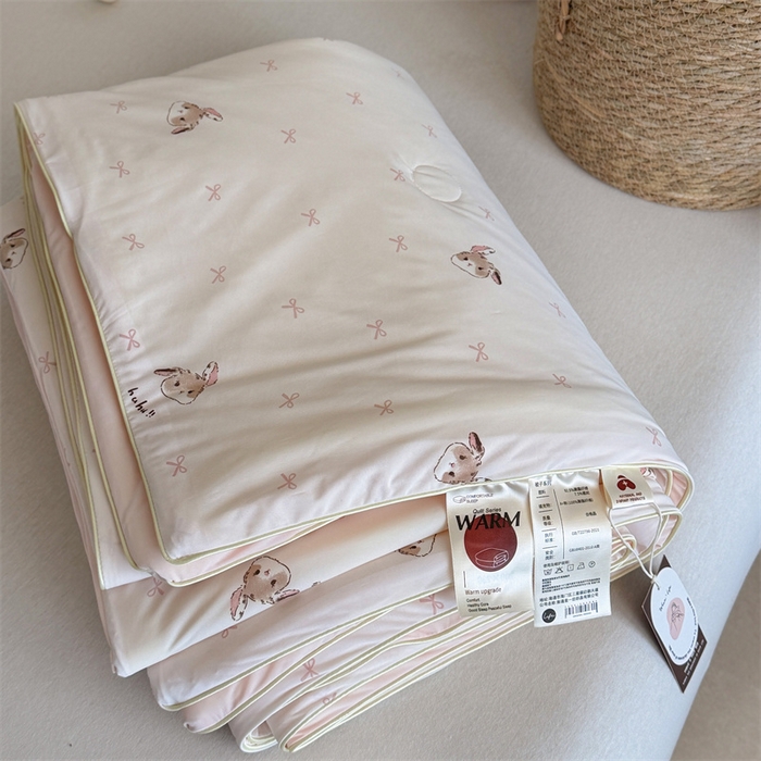 91家纺网 家纺一手货源 找家纺 暖生活 2026新款A类冰皮氨纶凉感夏被 被子被芯 奶白小兔