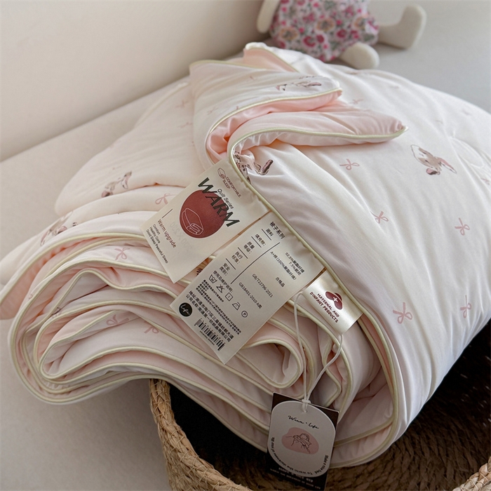 91家纺网 家纺一手货源 找家纺 暖生活 2026新款A类冰皮氨纶凉感夏被 被子被芯 奶白小兔