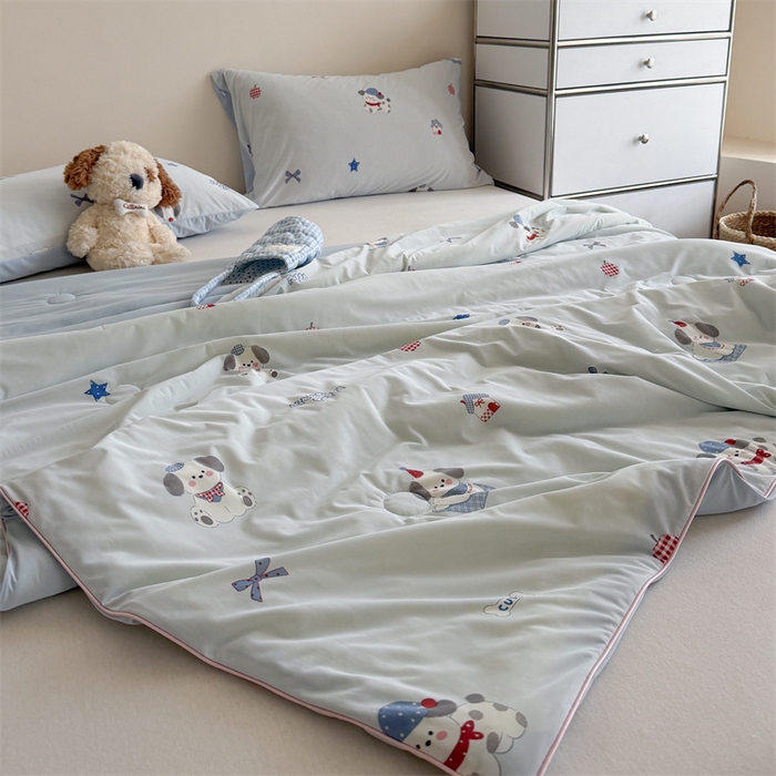 91家纺网 家纺一手货源 找家纺 暖生活 2026新款A类冰皮氨纶凉感夏被 被子被芯 奶蓝小狗