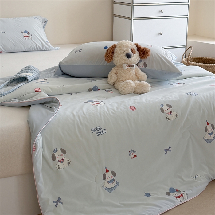 91家纺网 家纺一手货源 找家纺 暖生活 2026新款A类冰皮氨纶凉感夏被 被子被芯 奶蓝小狗