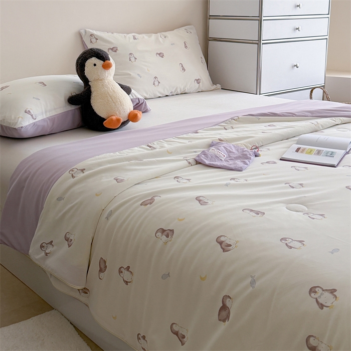 91家纺网 家纺一手货源 找家纺 暖生活 2026新款A类冰皮氨纶凉感夏被 被子被芯 企鹅小鱼