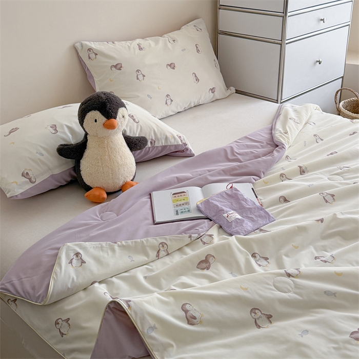 91家纺网 家纺一手货源 找家纺 暖生活 2026新款A类冰皮氨纶凉感夏被 被子被芯 企鹅小鱼