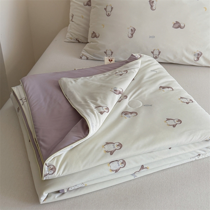 91家纺网 家纺一手货源 找家纺 暖生活 2026新款A类冰皮氨纶凉感夏被 被子被芯 企鹅小鱼