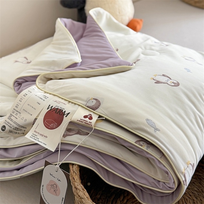 91家纺网 家纺一手货源 找家纺 暖生活 2026新款A类冰皮氨纶凉感夏被 被子被芯 企鹅小鱼