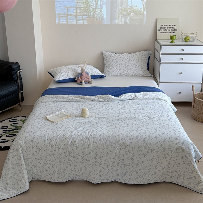 91家纺网 家纺一手货源 找家纺 暖生活 2026新款A类冰皮氨纶凉感夏被 被子被芯 清雅蓝