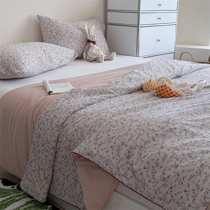 91家纺网 家纺一手货源 找家纺 暖生活 2026新款A类冰皮氨纶凉感夏被 被子被芯 晚香玉