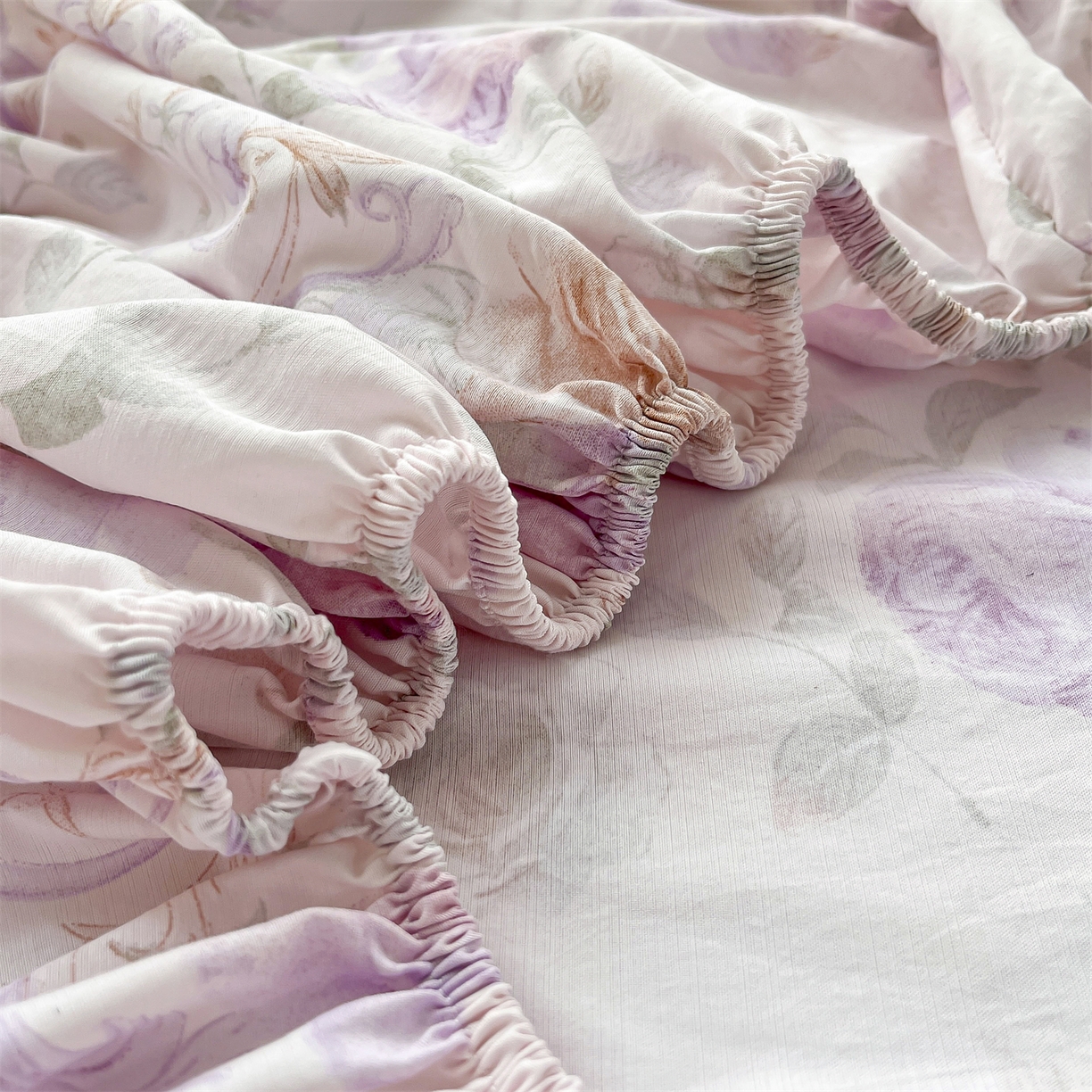 91家纺网 家纺一手货源 找家纺 慕木家纺 2026新款A类纯色印花慕丝棉床笠系列（抽空压缩可供跨境）（提供买家秀） 凡尔赛