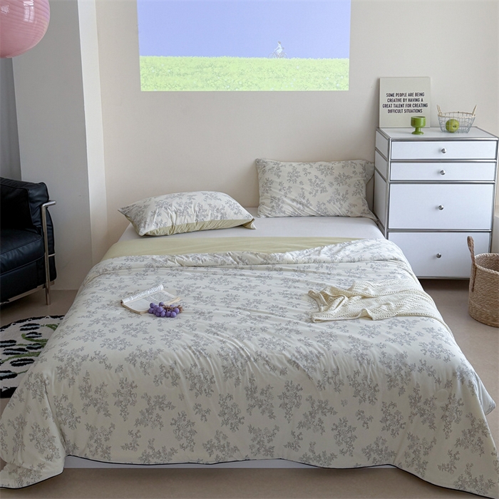 91家纺网 家纺一手货源 找家纺 暖生活 2026新款A类冰皮氨纶凉感夏被 被子被芯 午夜巴黎