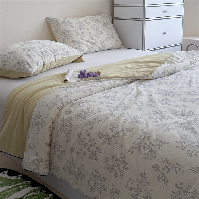 91家纺网 家纺一手货源 找家纺 暖生活 2026新款A类冰皮氨纶凉感夏被 被子被芯 午夜巴黎