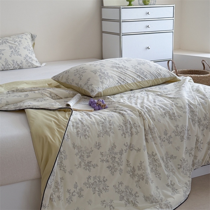 91家纺网 家纺一手货源 找家纺 暖生活 2026新款A类冰皮氨纶凉感夏被 被子被芯 午夜巴黎