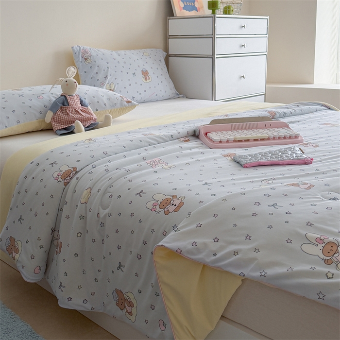 91家纺网 家纺一手货源 找家纺 暖生活 2026新款A类冰皮氨纶凉感夏被 被子被芯 星眠小猫