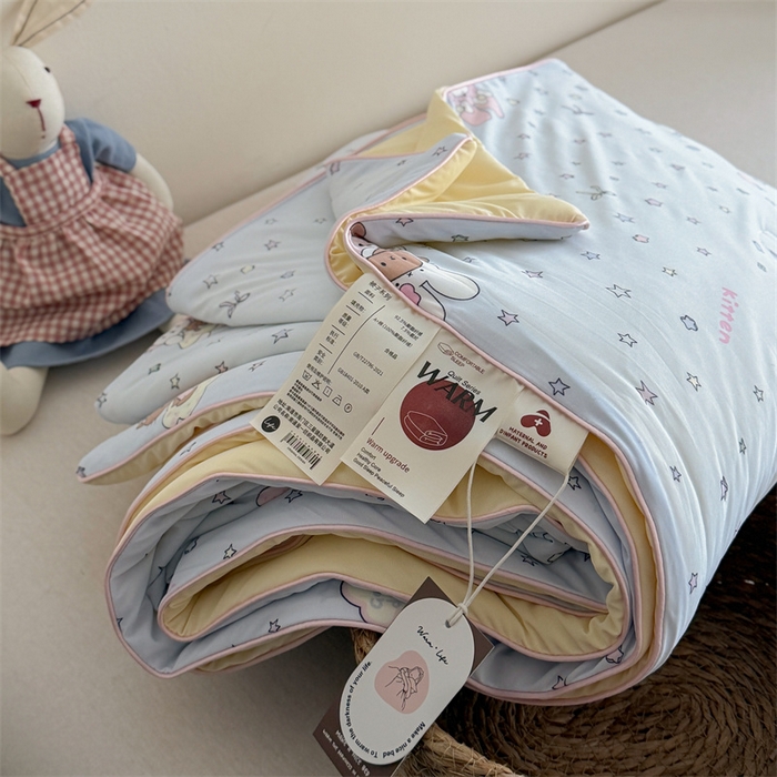 91家纺网 家纺一手货源 找家纺 暖生活 2026新款A类冰皮氨纶凉感夏被 被子被芯 星眠小猫