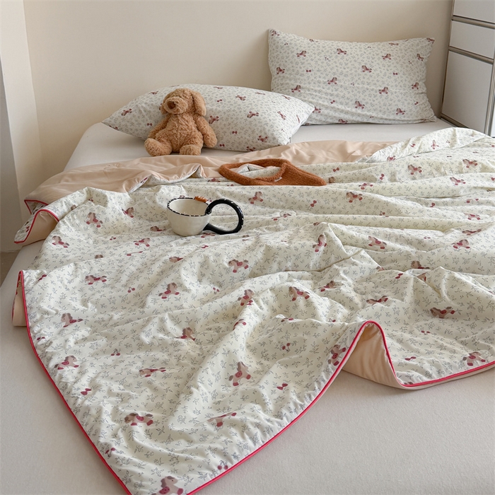 91家纺网 家纺一手货源 找家纺 暖生活 2026新款A类冰皮氨纶凉感夏被 被子被芯 樱桃小马