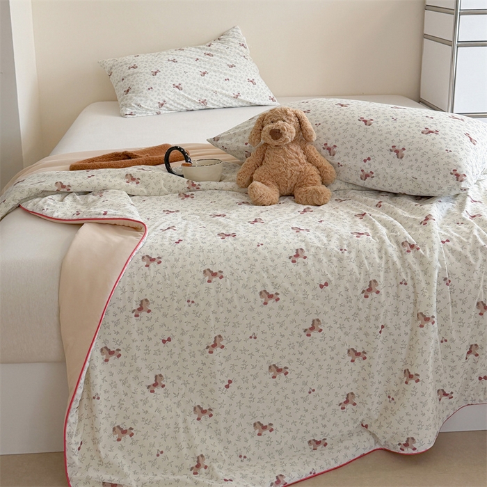 91家纺网 家纺一手货源 找家纺 暖生活 2026新款A类冰皮氨纶凉感夏被 被子被芯 樱桃小马