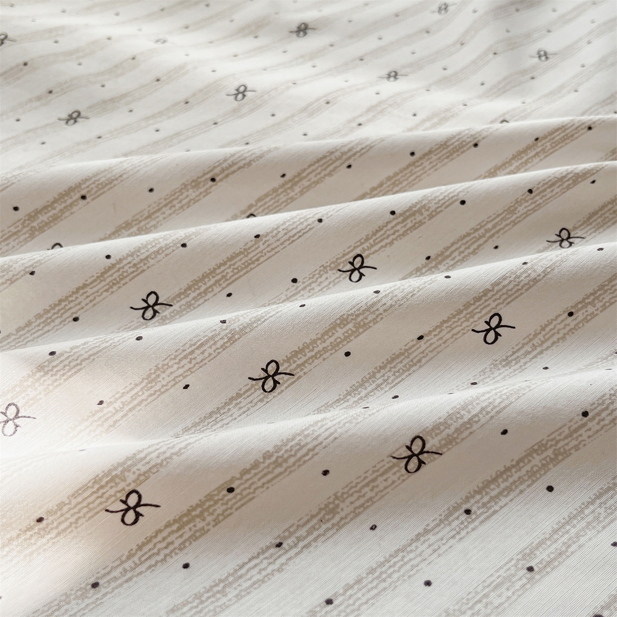 91家纺网 家纺一手货源 找家纺 慕木家纺 2026新款A类纯色印花慕丝棉床笠系列（抽空压缩可供跨境）（提供买家秀） 波点序章