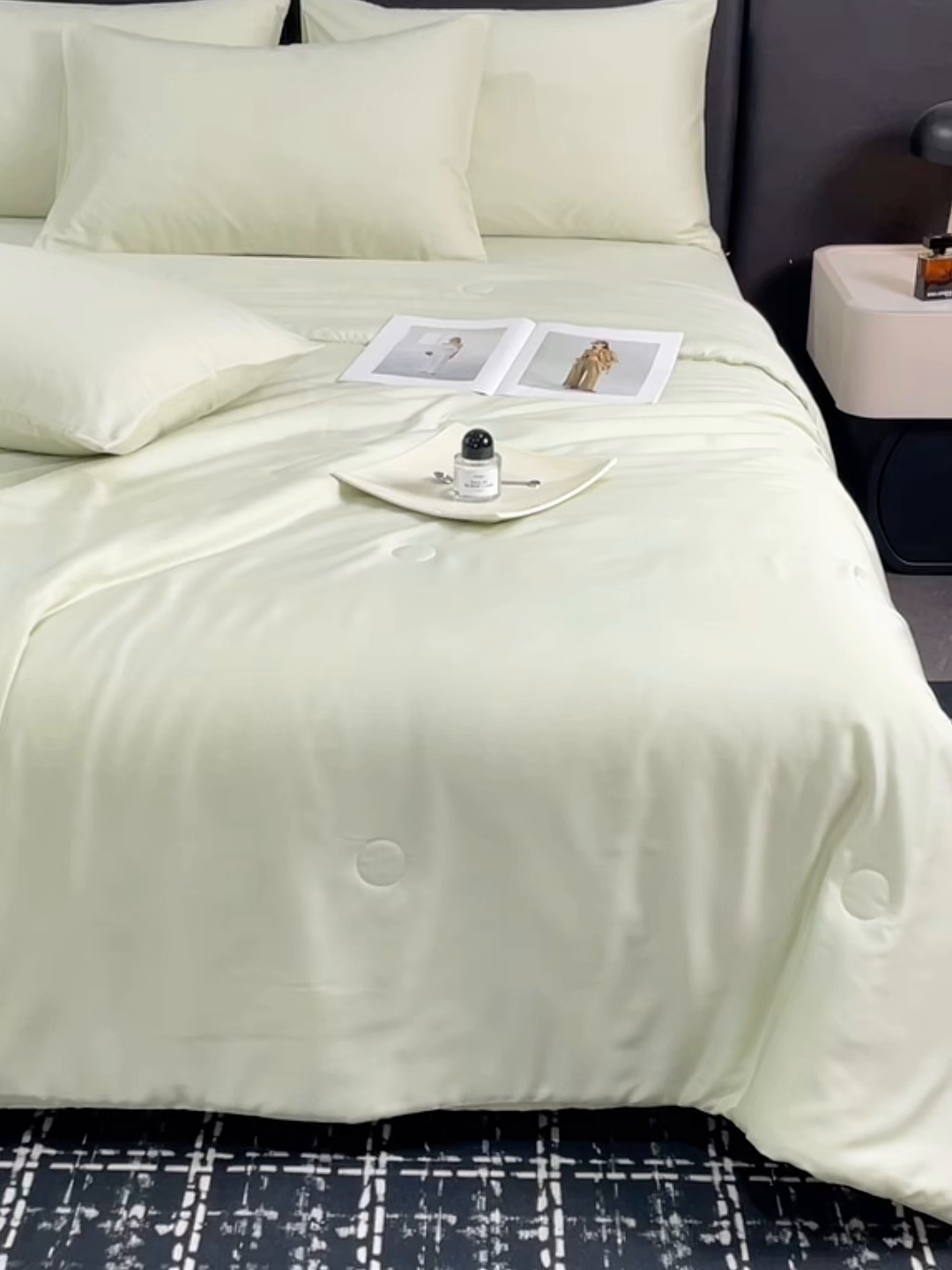 91家纺网 家纺一手货源 找家纺 （总）尊妙被业 2026春夏新款莱赛尔天丝夏被蚕蛹蛋白夏被夏凉被空调被四件套-纯色款