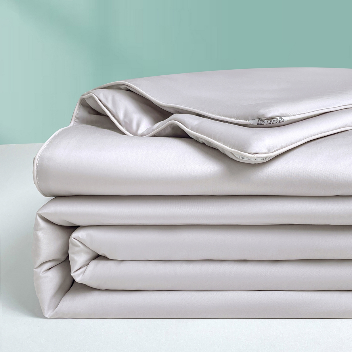 91家纺网 家纺一手货源 找家纺 尊妙被业 2026春夏新款莱赛尔天丝夏被蚕蛹蛋白夏被夏凉被空调被四件套-纯色款 花银灰