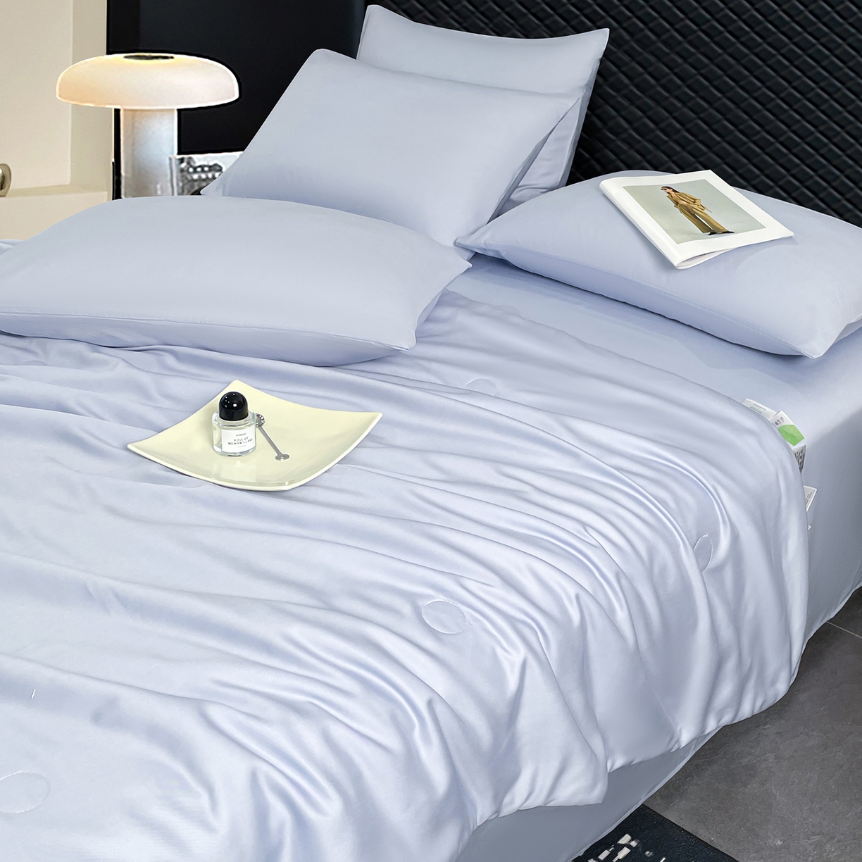 91家纺网 家纺一手货源 找家纺 尊妙被业 2026春夏新款莱赛尔天丝夏被蚕蛹蛋白夏被夏凉被空调被四件套-纯色款 垦丁蓝