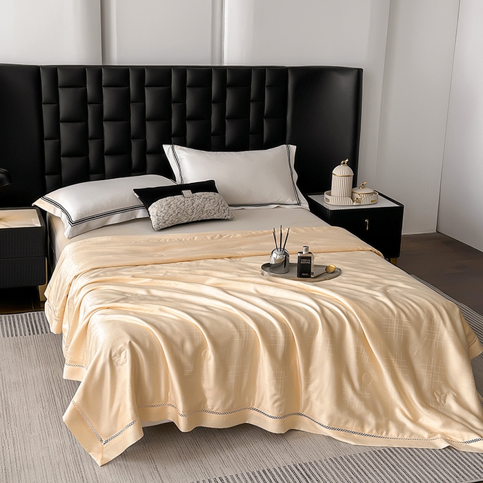 91家纺网 家纺一手货源 找家纺 蜜柚 2026新款卡伦50s莱赛尔天丝提花夏被夏凉被空调被 卡伦金