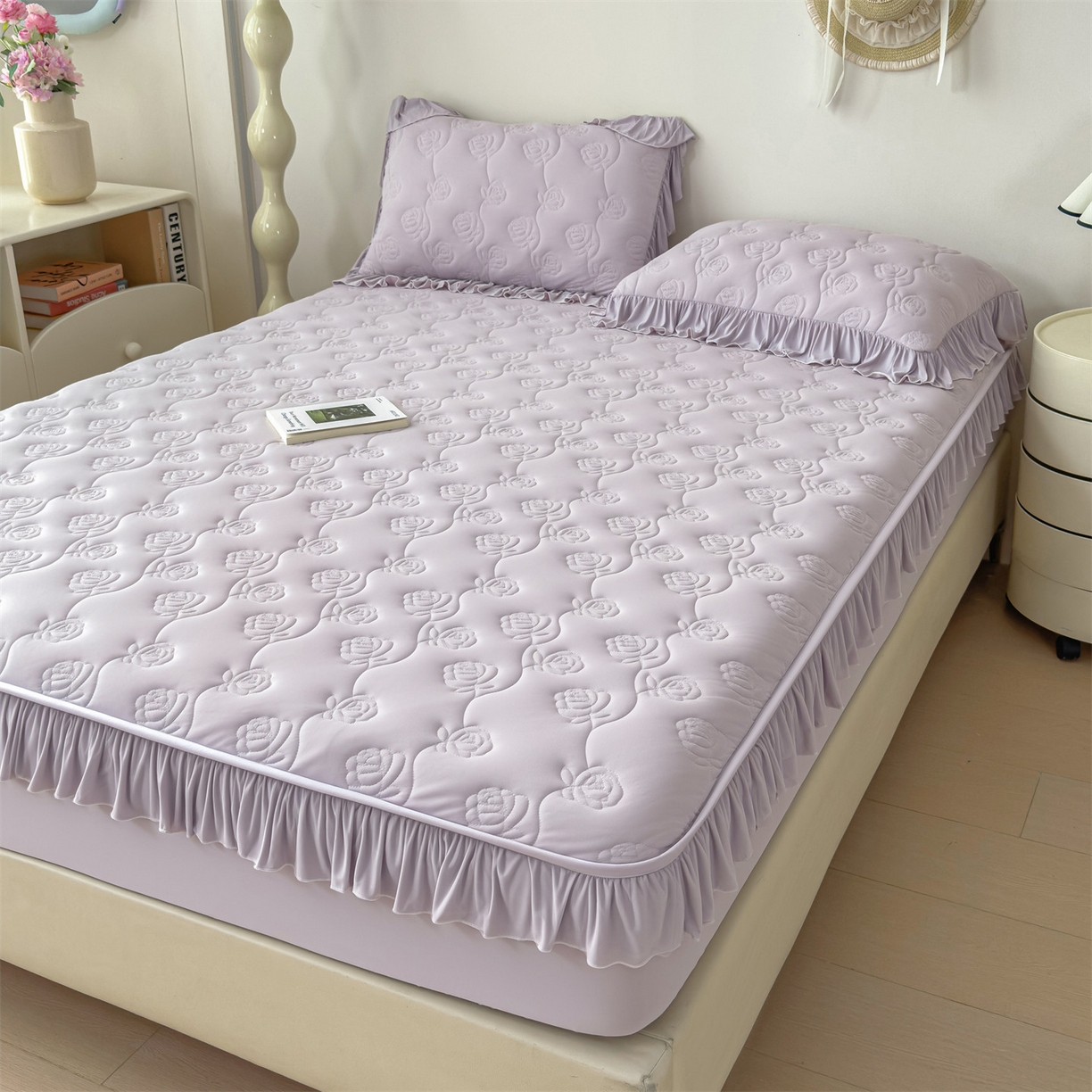 91家纺网 家纺一手货源 找家纺 （总）雯豆家纺 【10A抗菌】2026新品氨纶凉感丝花边床笠三件套+花边夏被夏凉被四件套