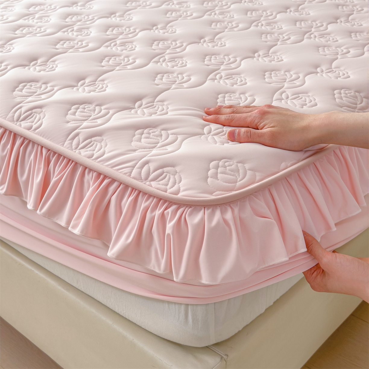 91家纺网 家纺一手货源 找家纺 雯豆家纺 【10A抗菌】2026新品氨纶凉感丝花边床笠三件套+花边夏被夏凉被四件套 氨纶花边床笠-浅粉