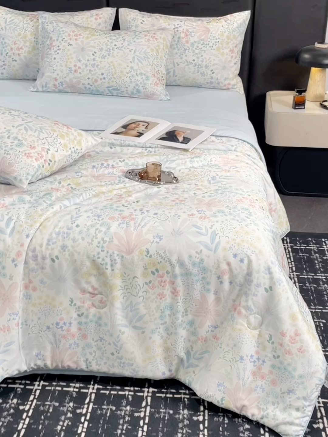 91家纺网 家纺一手货源 找家纺 （总）尊妙被业 2026春夏新款莱赛尔天丝夏被蚕蛹蛋白夏被夏凉被空调被四件套-印花款