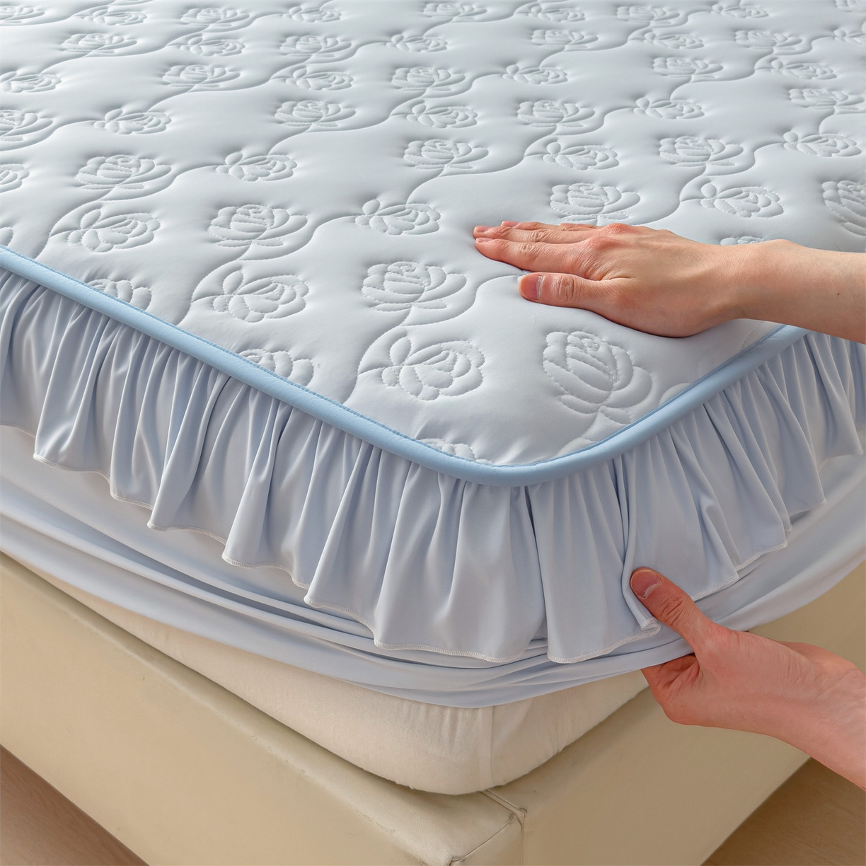 91家纺网 家纺一手货源 找家纺 雯豆家纺 【10A抗菌】2026新品氨纶凉感丝花边床笠三件套+花边夏被夏凉被四件套 氨纶花边床笠-水蓝