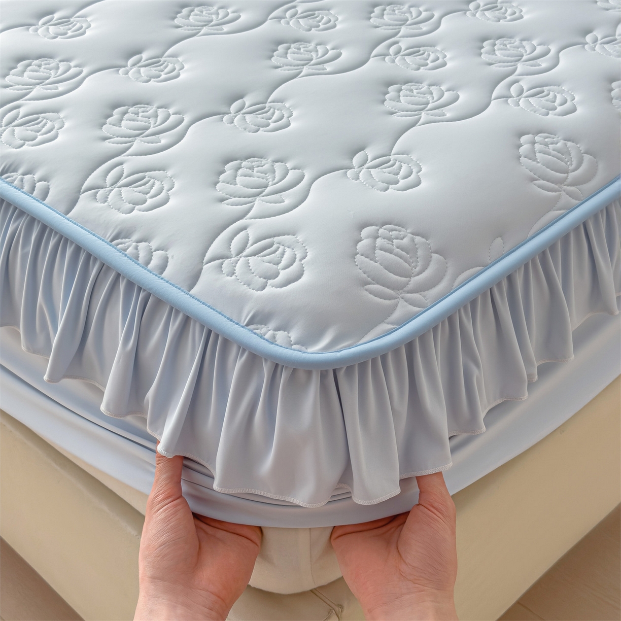 91家纺网 家纺一手货源 找家纺 雯豆家纺 【10A抗菌】2026新品氨纶凉感丝花边床笠三件套+花边夏被夏凉被四件套 氨纶花边床笠-水蓝