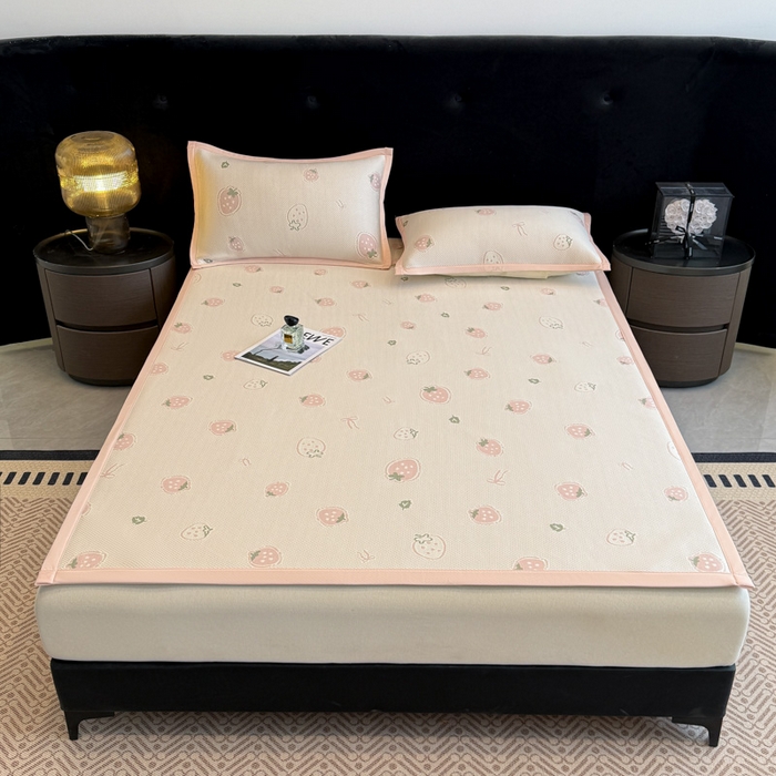 91家纺网 家纺一手货源 找家纺 喜梦缘家纺 2026新款复合中分子PE100%聚乙烯乙纶色织提花凉感软凉席席子 草莓甜心