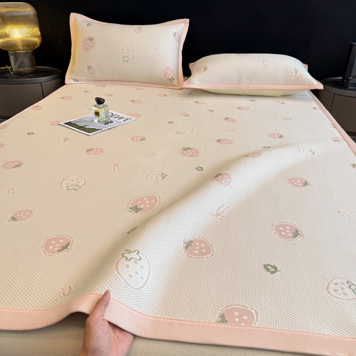 91家纺网 家纺一手货源 找家纺 喜梦缘家纺 2026新款复合中分子PE100%聚乙烯乙纶色织提花凉感软凉席席子 草莓甜心