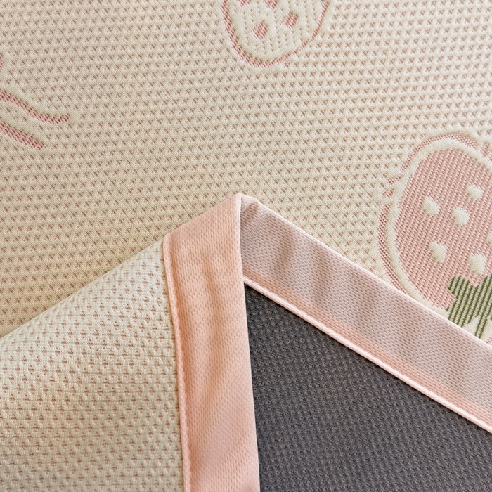 91家纺网 家纺一手货源 找家纺 喜梦缘家纺 2026新款复合中分子PE100%聚乙烯乙纶色织提花凉感软凉席席子 草莓甜心