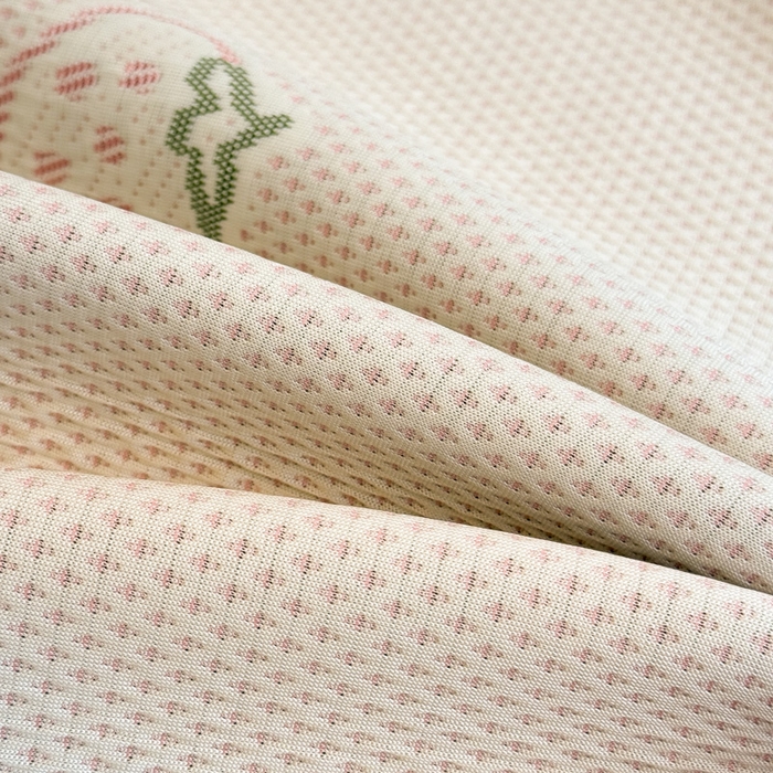 91家纺网 家纺一手货源 找家纺 喜梦缘家纺 2026新款复合中分子PE100%聚乙烯乙纶色织提花凉感软凉席席子 草莓甜心