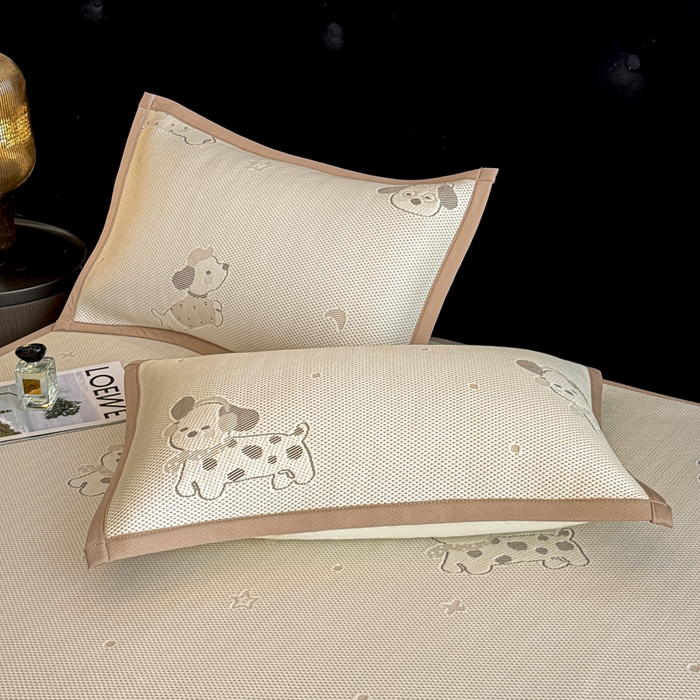 91家纺网 家纺一手货源 找家纺 喜梦缘家纺 2026新款复合中分子PE100%聚乙烯乙纶色织提花凉感软凉席席子 腊肠狗