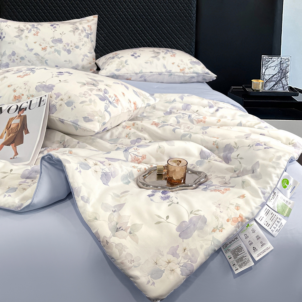 91家纺网 家纺一手货源 找家纺 尊妙被业 2026春夏新款莱赛尔天丝夏被蚕蛹蛋白夏被夏凉被空调被四件套-印花款 花颜外-蓝