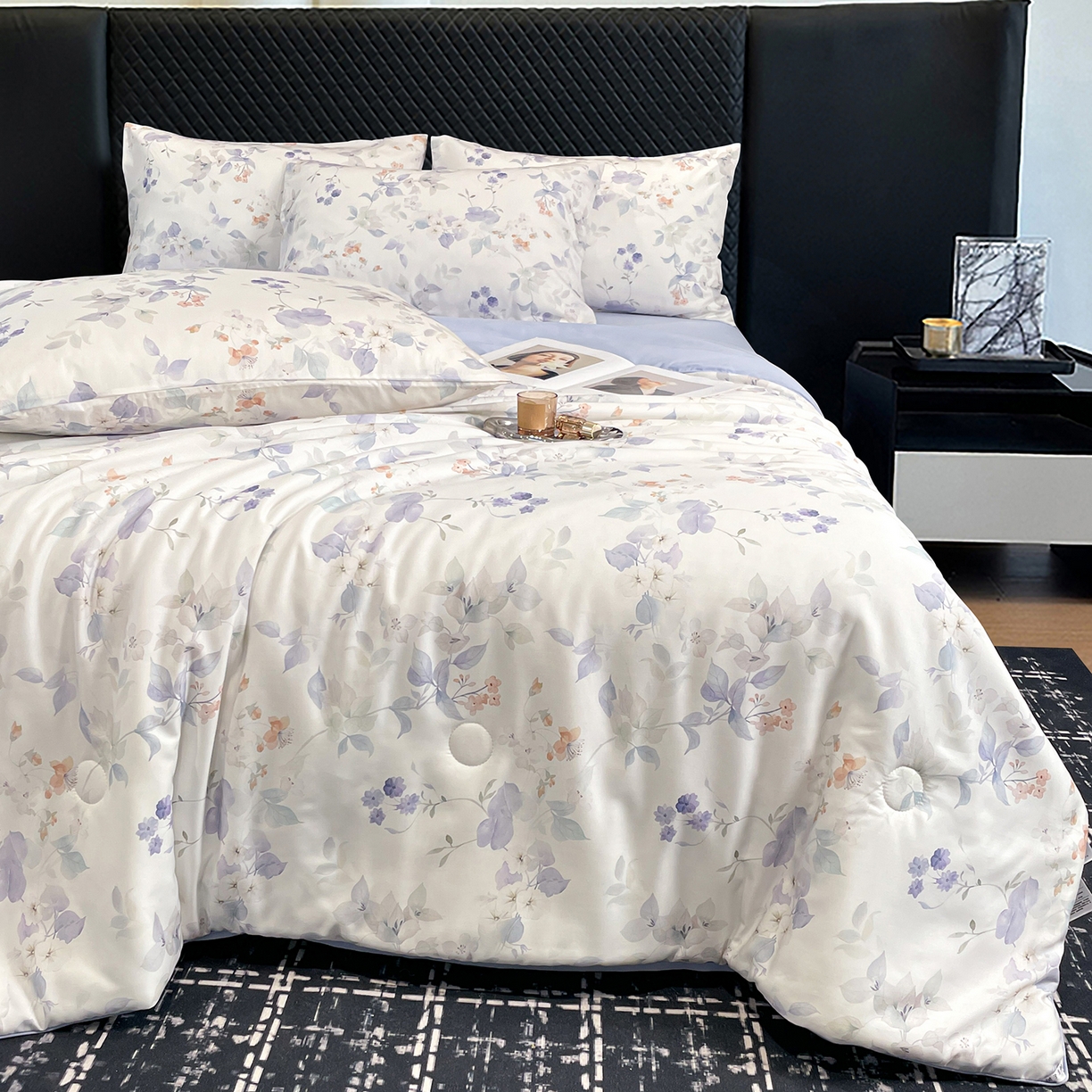 91家纺网 家纺一手货源 找家纺 尊妙被业 2026春夏新款莱赛尔天丝夏被蚕蛹蛋白夏被夏凉被空调被四件套-印花款 花颜外-蓝