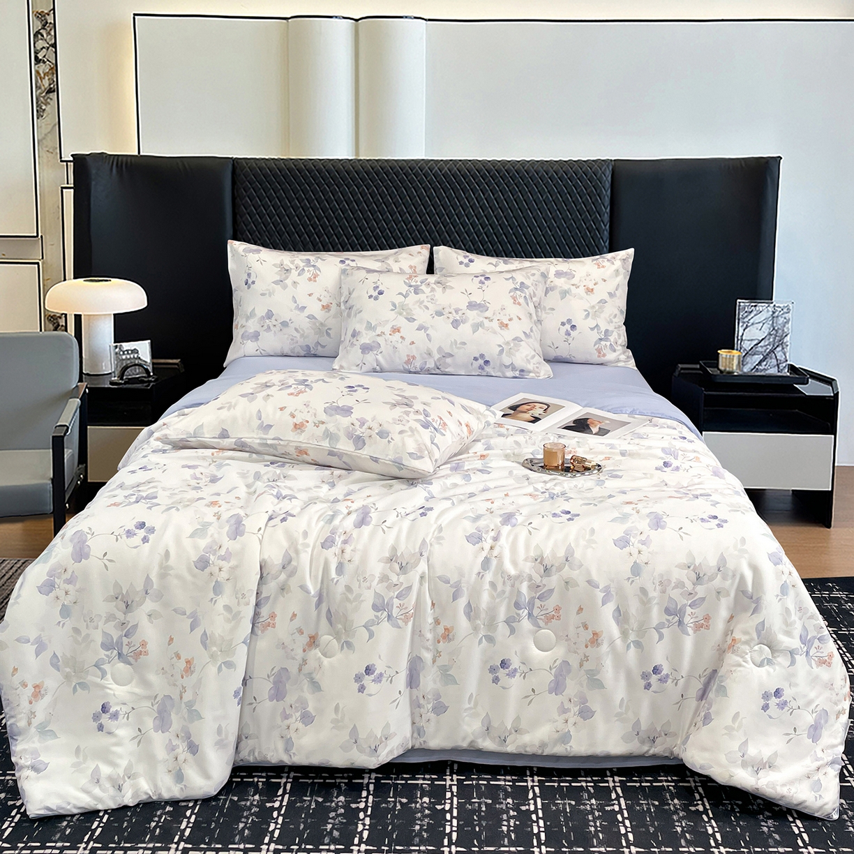 91家纺网 家纺一手货源 找家纺 尊妙被业 2026春夏新款莱赛尔天丝夏被蚕蛹蛋白夏被夏凉被空调被四件套-印花款 花颜外-蓝