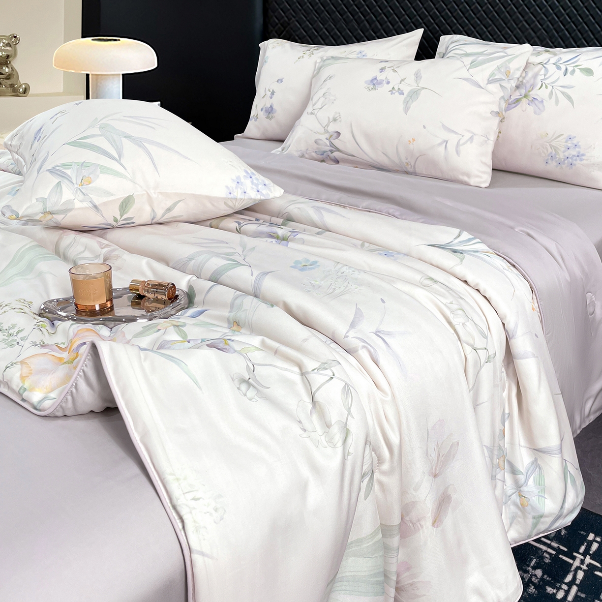 91家纺网 家纺一手货源 找家纺 尊妙被业 2026春夏新款莱赛尔天丝夏被蚕蛹蛋白夏被夏凉被空调被四件套-印花款 林屿间-粉