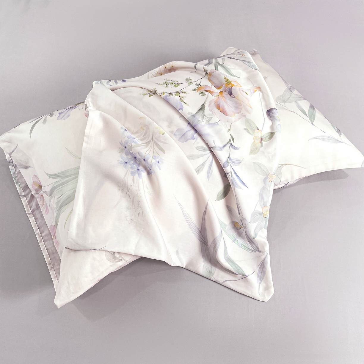 91家纺网 家纺一手货源 找家纺 尊妙被业 2026春夏新款莱赛尔天丝夏被蚕蛹蛋白夏被夏凉被空调被四件套-印花款 林屿间-粉