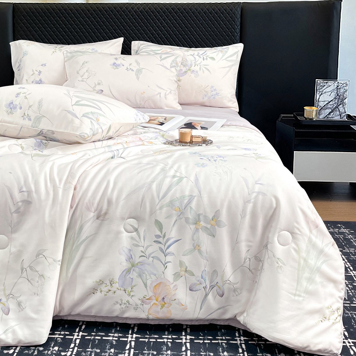 91家纺网 家纺一手货源 找家纺 尊妙被业 2026春夏新款莱赛尔天丝夏被蚕蛹蛋白夏被夏凉被空调被四件套-印花款 林屿间-粉