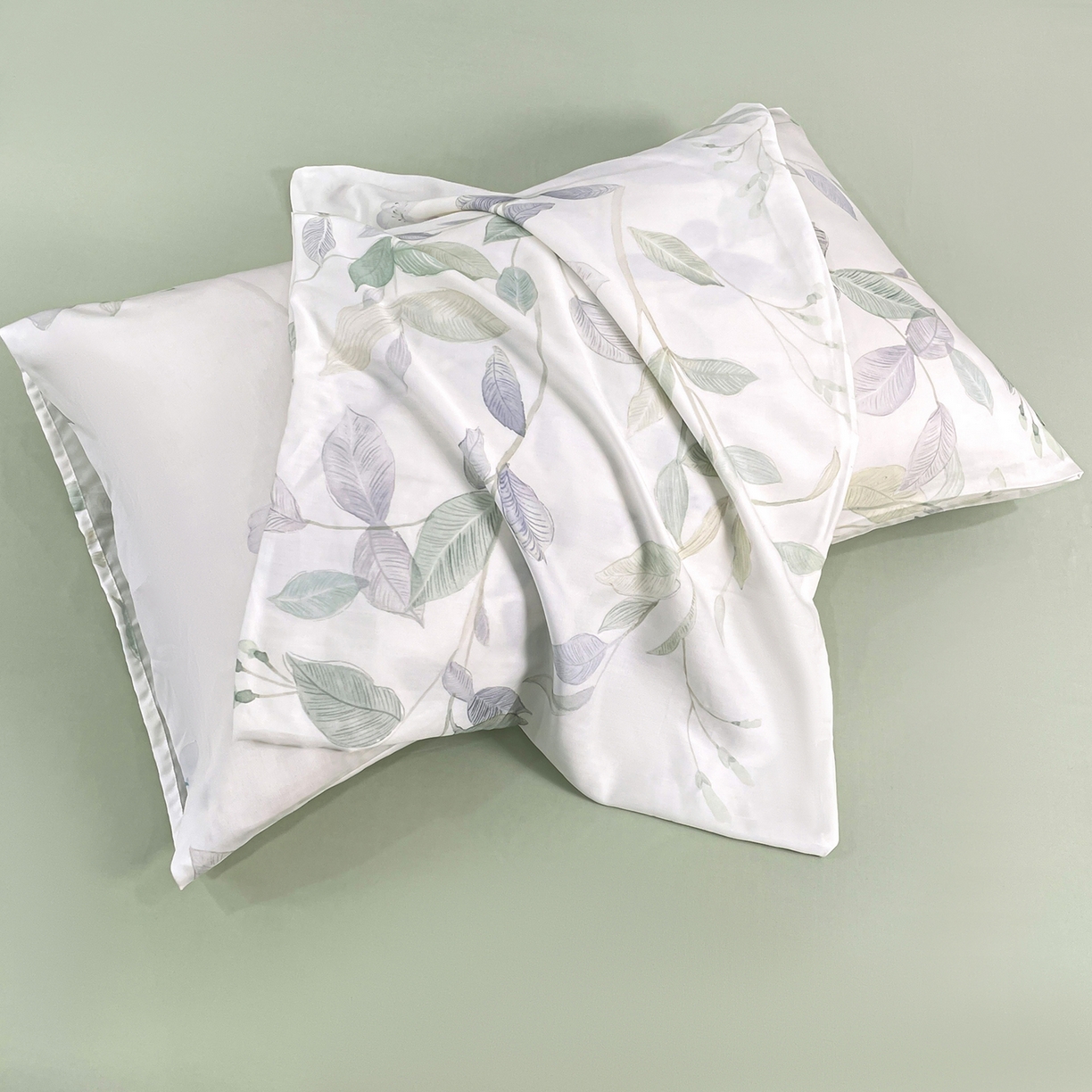 91家纺网 家纺一手货源 找家纺 尊妙被业 2026春夏新款莱赛尔天丝夏被蚕蛹蛋白夏被夏凉被空调被四件套-印花款 柳语素枝-绿