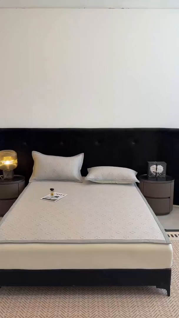 91家纺网 家纺一手货源 找家纺 喜梦缘家纺 2026新款复合中分子PE100%聚乙烯乙纶色织提花凉感软凉席席子 四叶草-灰