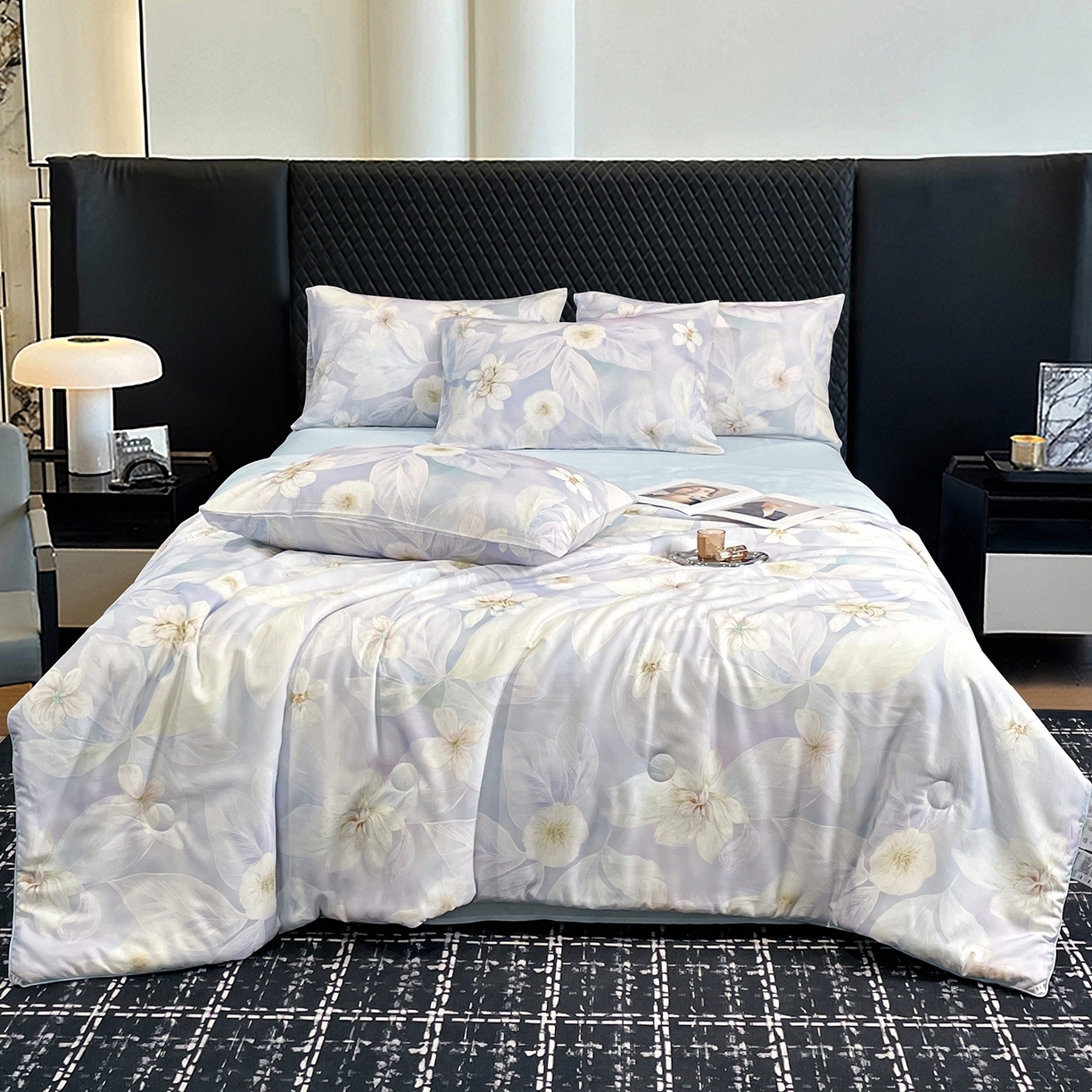 91家纺网 家纺一手货源 找家纺 尊妙被业 2026春夏新款莱赛尔天丝夏被蚕蛹蛋白夏被夏凉被空调被四件套-印花款 叶间绒雪-兰