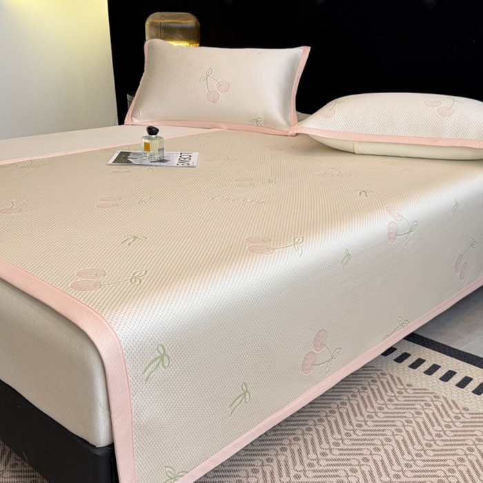 91家纺网 家纺一手货源 找家纺 喜梦缘家纺 2026新款复合中分子PE100%聚乙烯乙纶色织提花凉感软凉席席子 樱桃