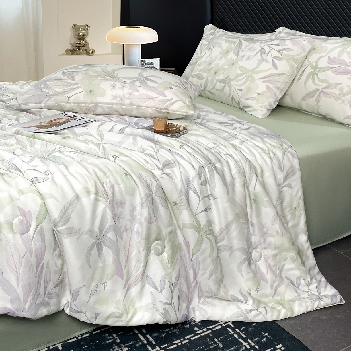 91家纺网 家纺一手货源 找家纺 尊妙被业 2026春夏新款莱赛尔天丝夏被蚕蛹蛋白夏被夏凉被空调被四件套-印花款 自然低语-绿